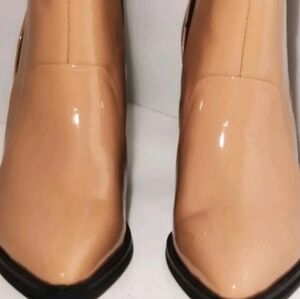 Solsana 'Lori' Womens Patent Leather 37/6US Beige Boots New